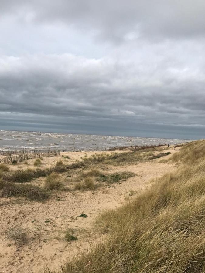 Beach View - Amazing Sea Views Lytham St Annes Exterior photo
